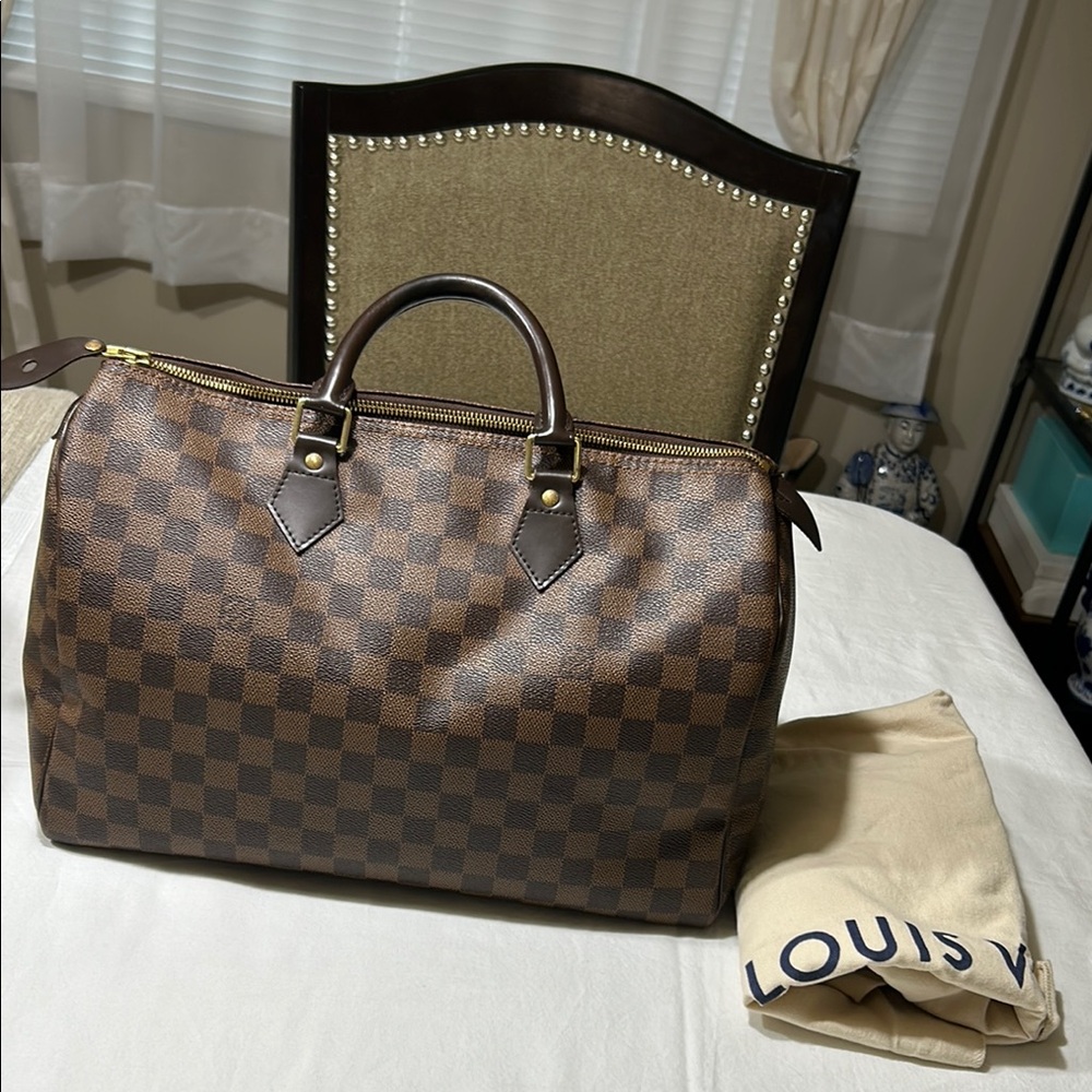 Louis Vuitton speedy 35 checkered we love vintage